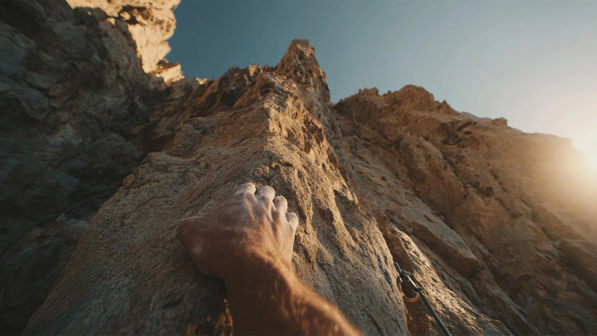 Sportklettern an Felswand